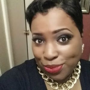 Meet your Posher, Rosa